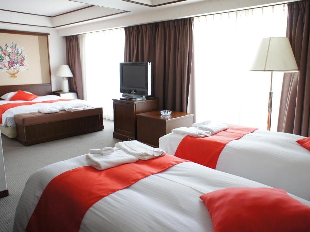 Daiichi Grand Hotel Kobe Sannomiya Екстериор снимка