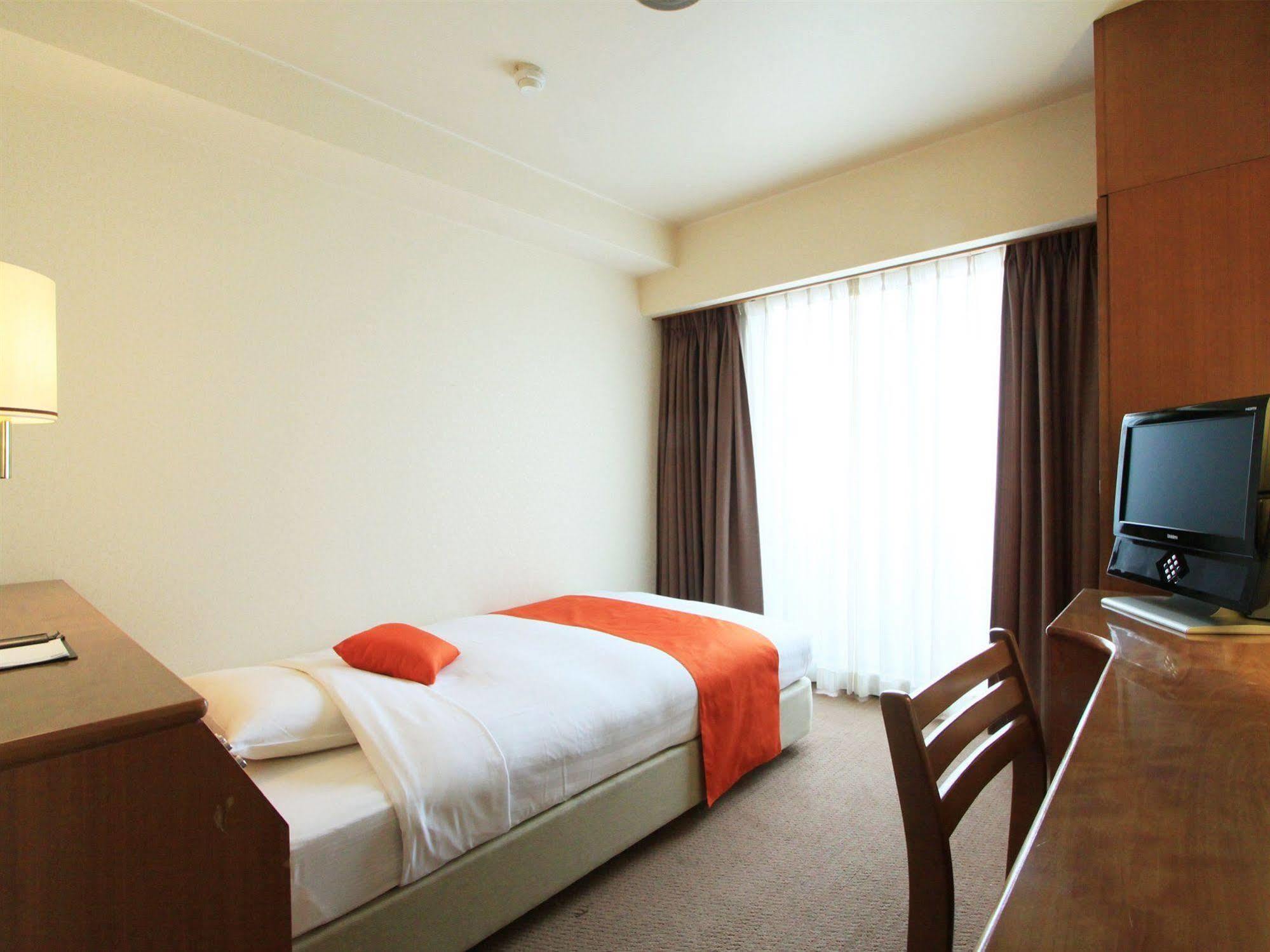Daiichi Grand Hotel Kobe Sannomiya Екстериор снимка