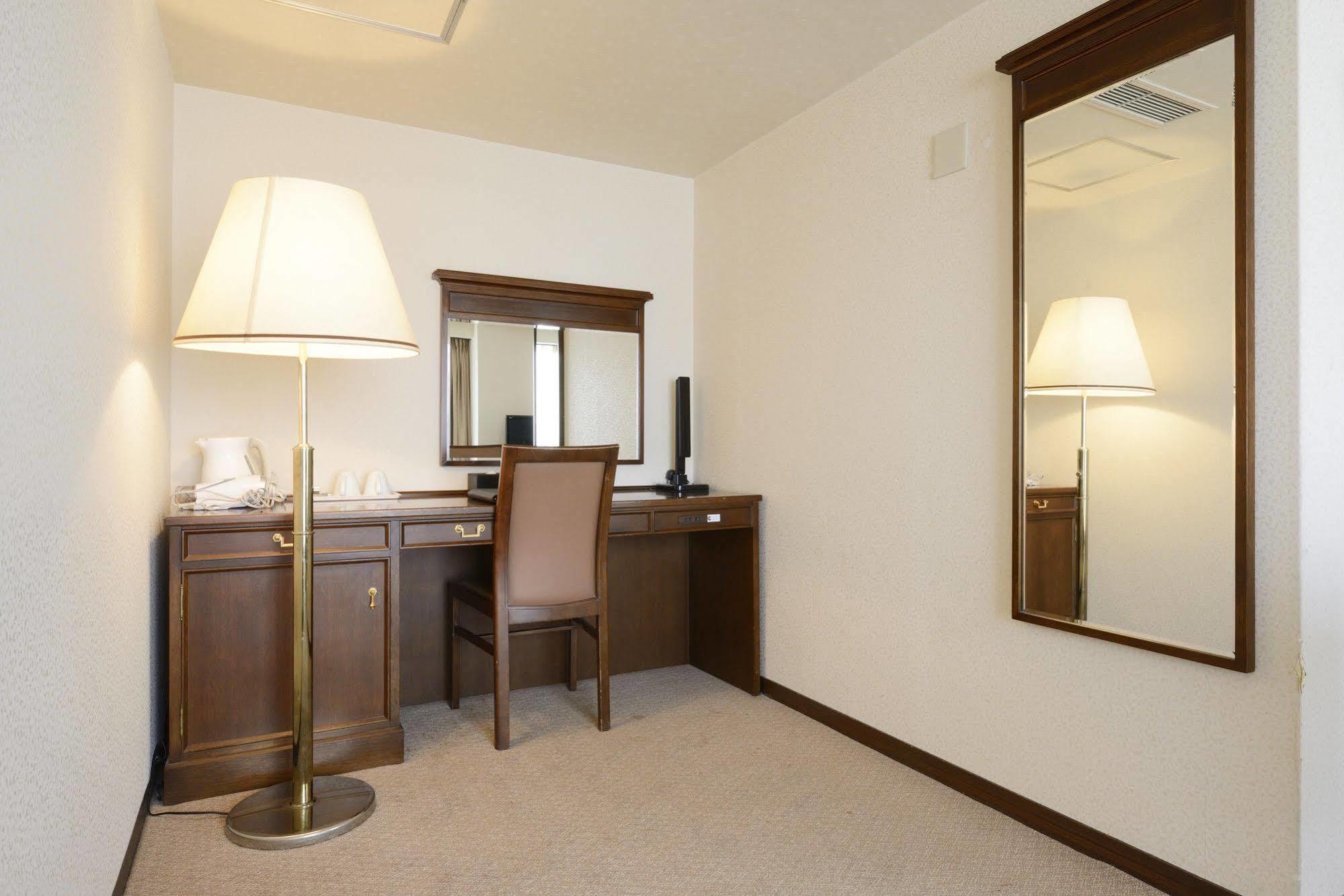 Daiichi Grand Hotel Kobe Sannomiya Екстериор снимка