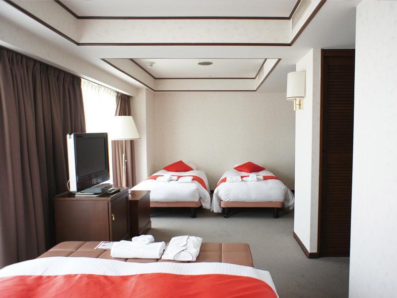 Daiichi Grand Hotel Kobe Sannomiya Екстериор снимка